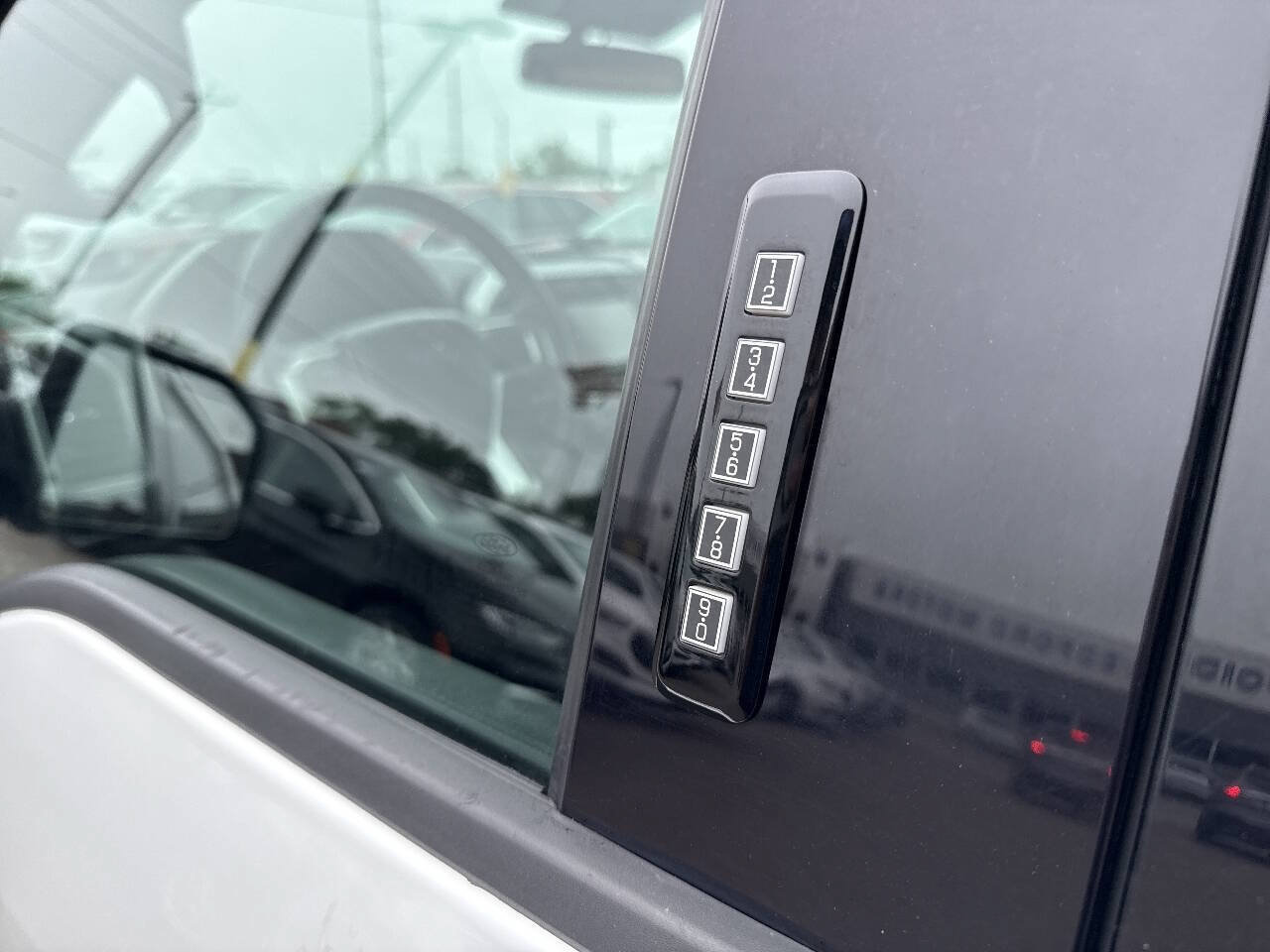 Certified 2020 Ford F150 Lariat w/ Equipment Group 502A Luxury AWD/4WD image 28