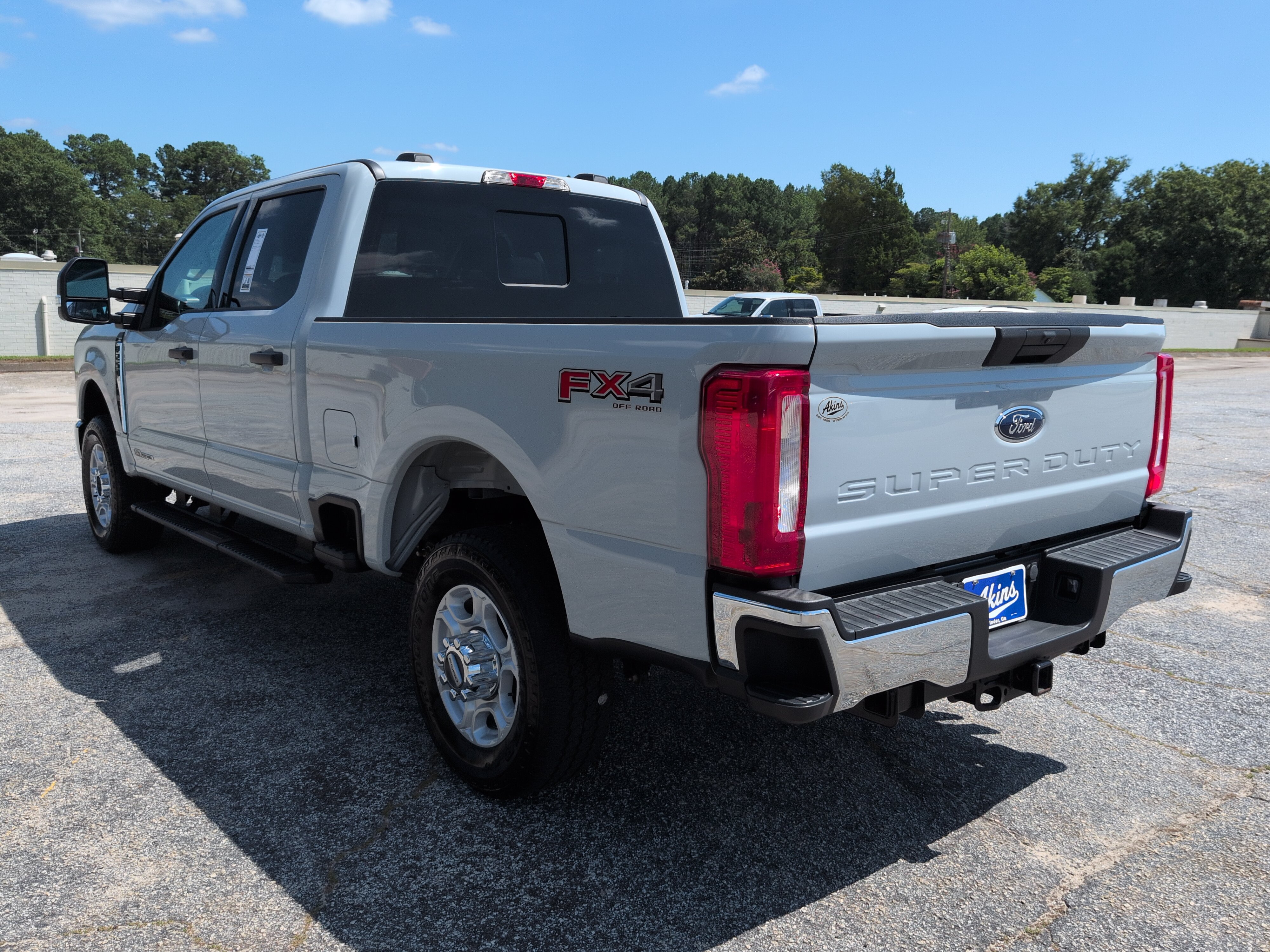 Certified 2025 Ford F250 XLT AWD/4WD image 5