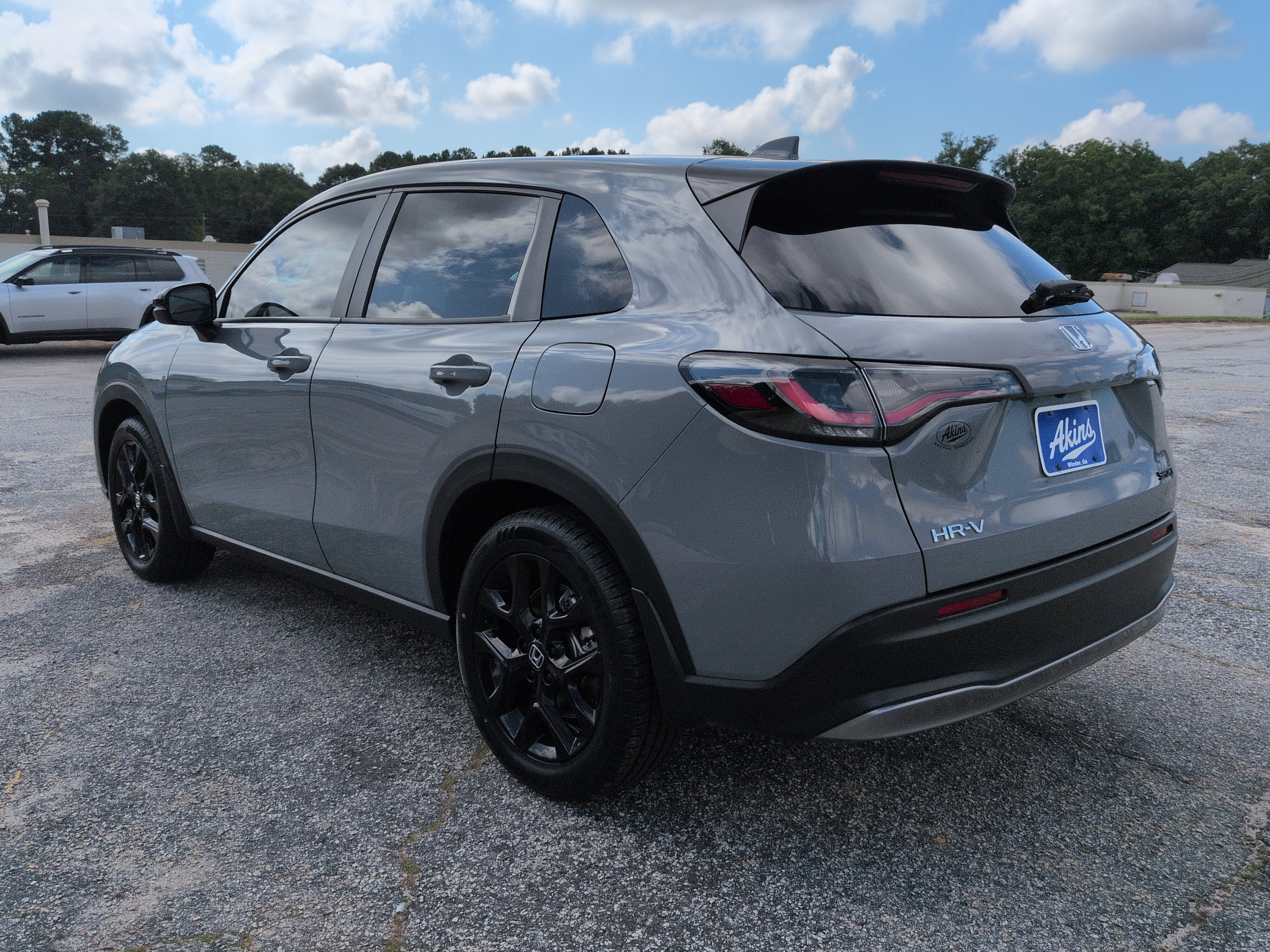Used 2025 Honda HR-V Sport image 5
