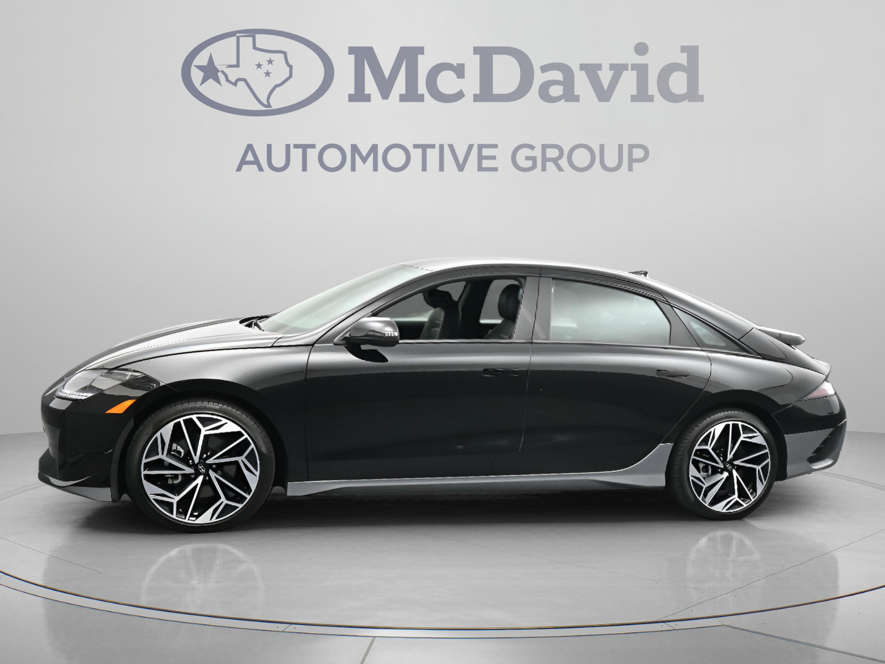 Used 2024 Hyundai Ioniq 6 SEL AWD/4WD image 5
