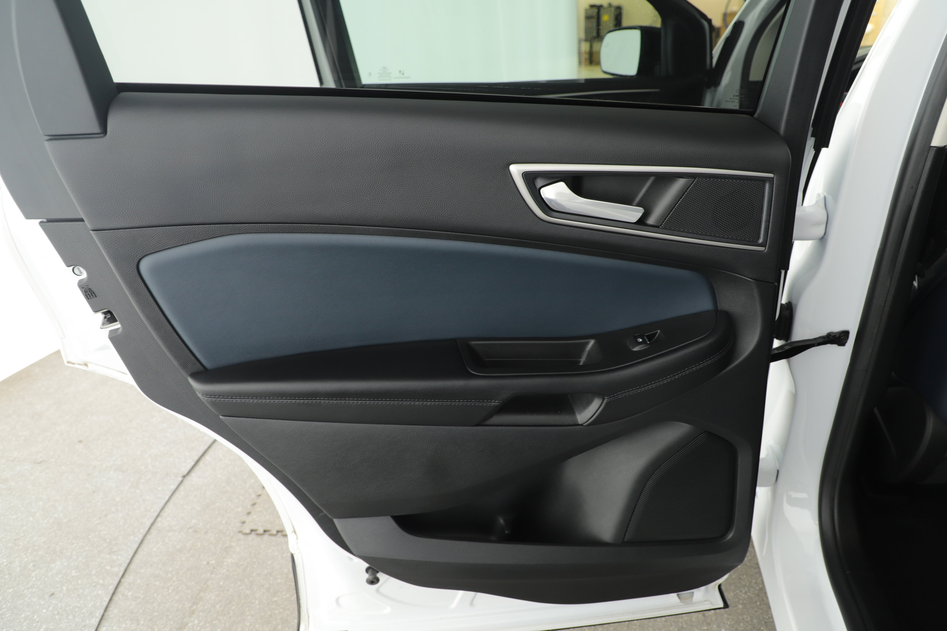 Certified 2023 Ford Edge SEL w/ Sport Appearance Package AWD/4WD image 14