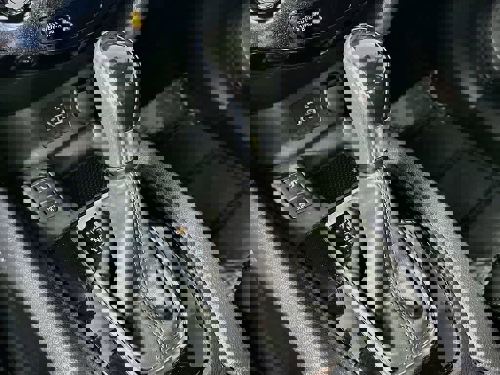 Used 2022 Nissan Rogue Sport SL image 19