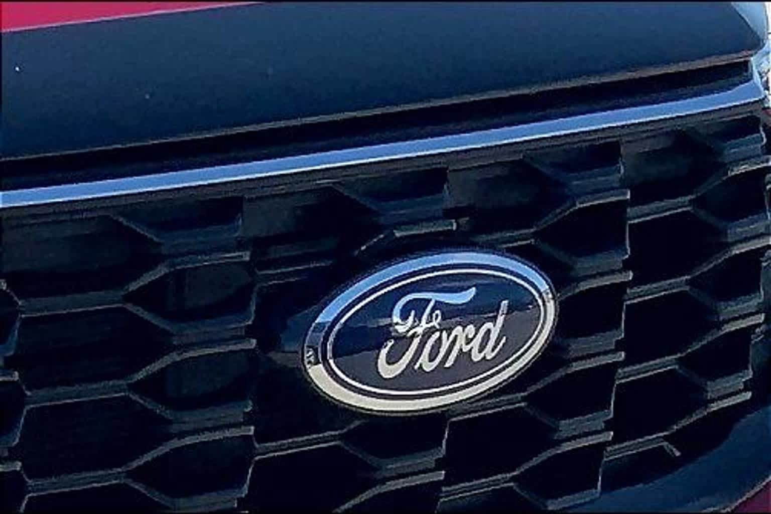 Certified 2023 Ford Escape ST-Line w/ Tech Pack #1 FWD image 29