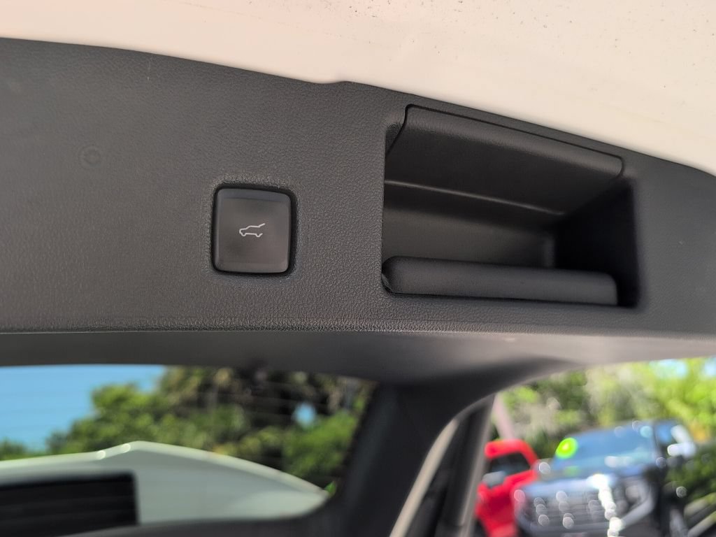 Certified 2024 Ford Escape ST-Line w/ Tech Pack #1 FWD image 13