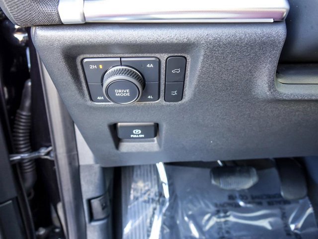 Certified 2025 Ford Expedition Platinum w/ Platinum Ultimate Package image 28