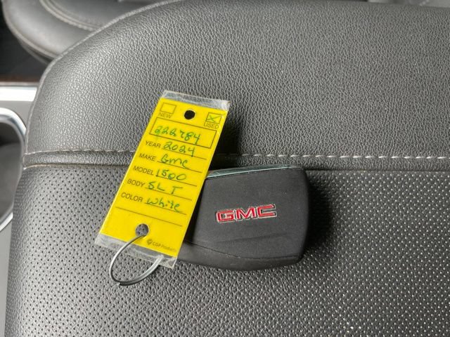 Used 2024 GMC Sierra 1500 SLT w/ SLT Premium Plus Package AWD/4WD image 33