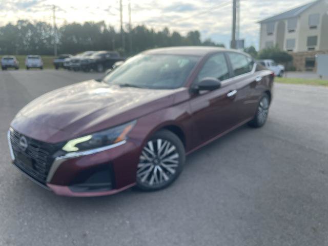 Used 2025 Nissan Altima 2.5 SV