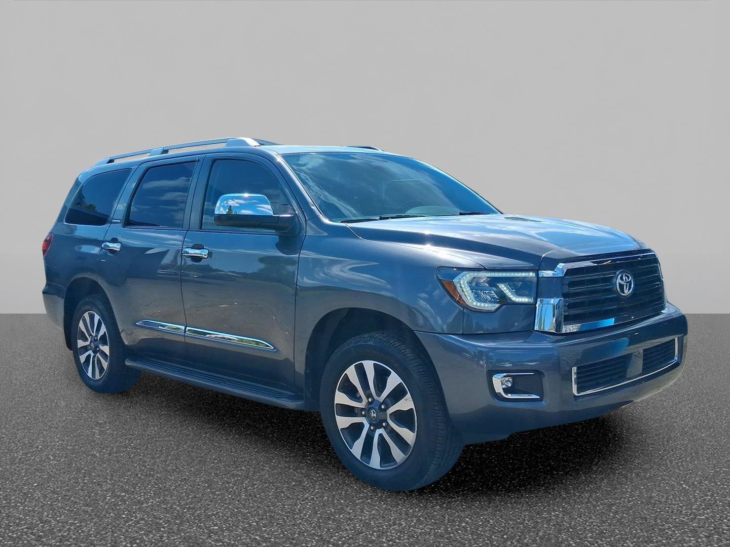 Used 2019 Toyota Sequoia Limited w/ Safety & Convenience Package AWD/4WD image 2