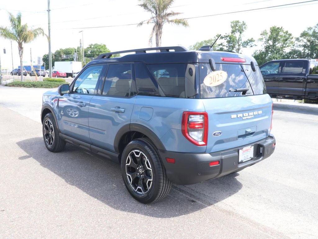 Certified 2025 Ford Bronco Sport Outer Banks w/ Outer Banks Tech Package+ image 3