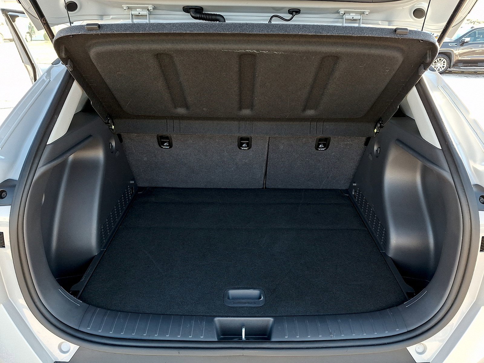 Used 2025 Hyundai Kona SEL image 28