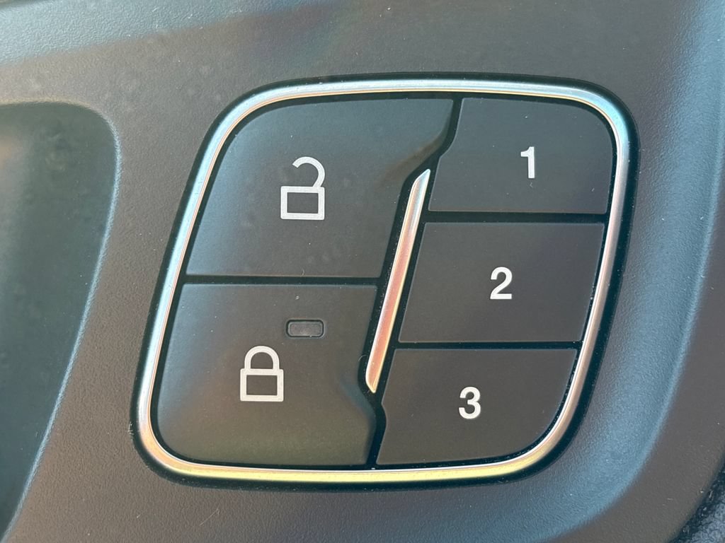 Certified 2019 Ford Escape Titanium AWD/4WD image 31