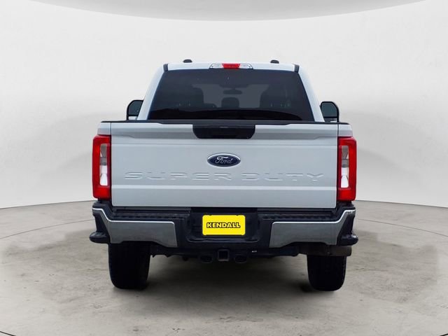 Certified 2025 Ford F250 XLT w/ FX4 Off-Road Package AWD/4WD image 4