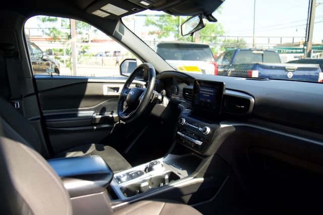 Certified 2020 Ford Explorer XLT w/ Comfort Package AWD/4WD image 26