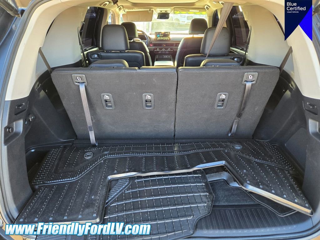 Used 2023 Honda Pilot Touring image 13