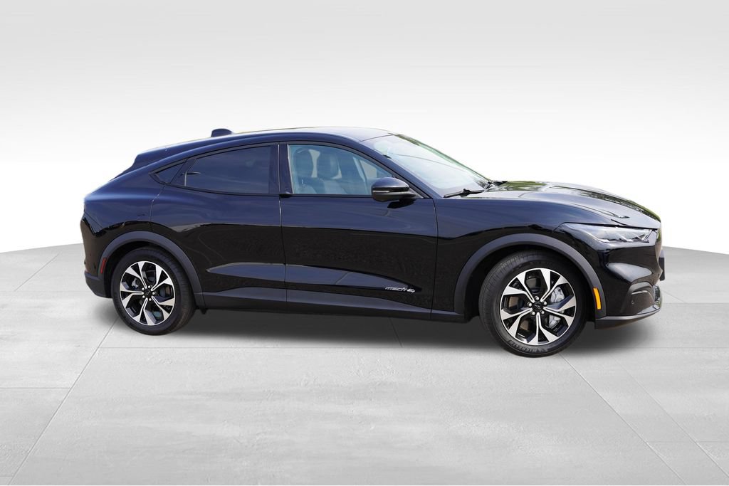 Certified 2025 Ford Mustang Mach-E Select w/ Comfort Package Lite AWD/4WD image 3