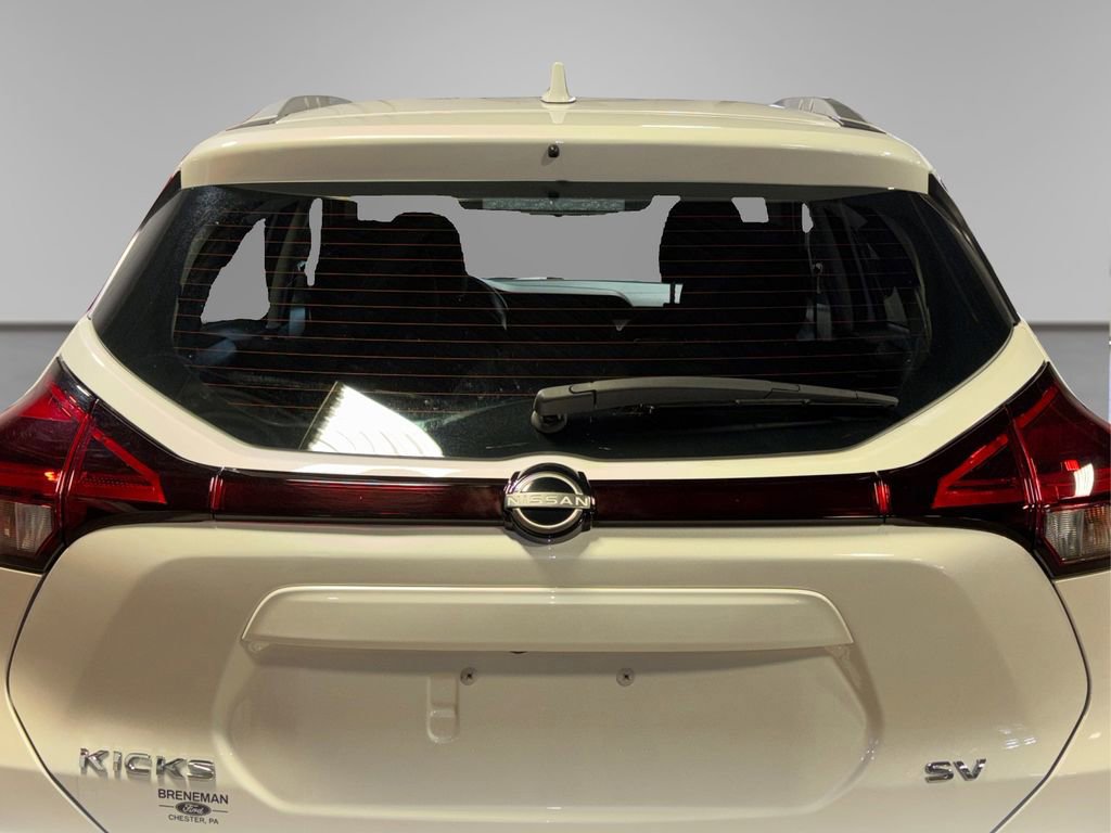 Used 2022 Nissan Kicks SV image 6
