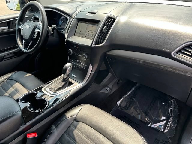 Certified 2018 Ford Edge SEL w/ Equipment Group 201A AWD/4WD image 9