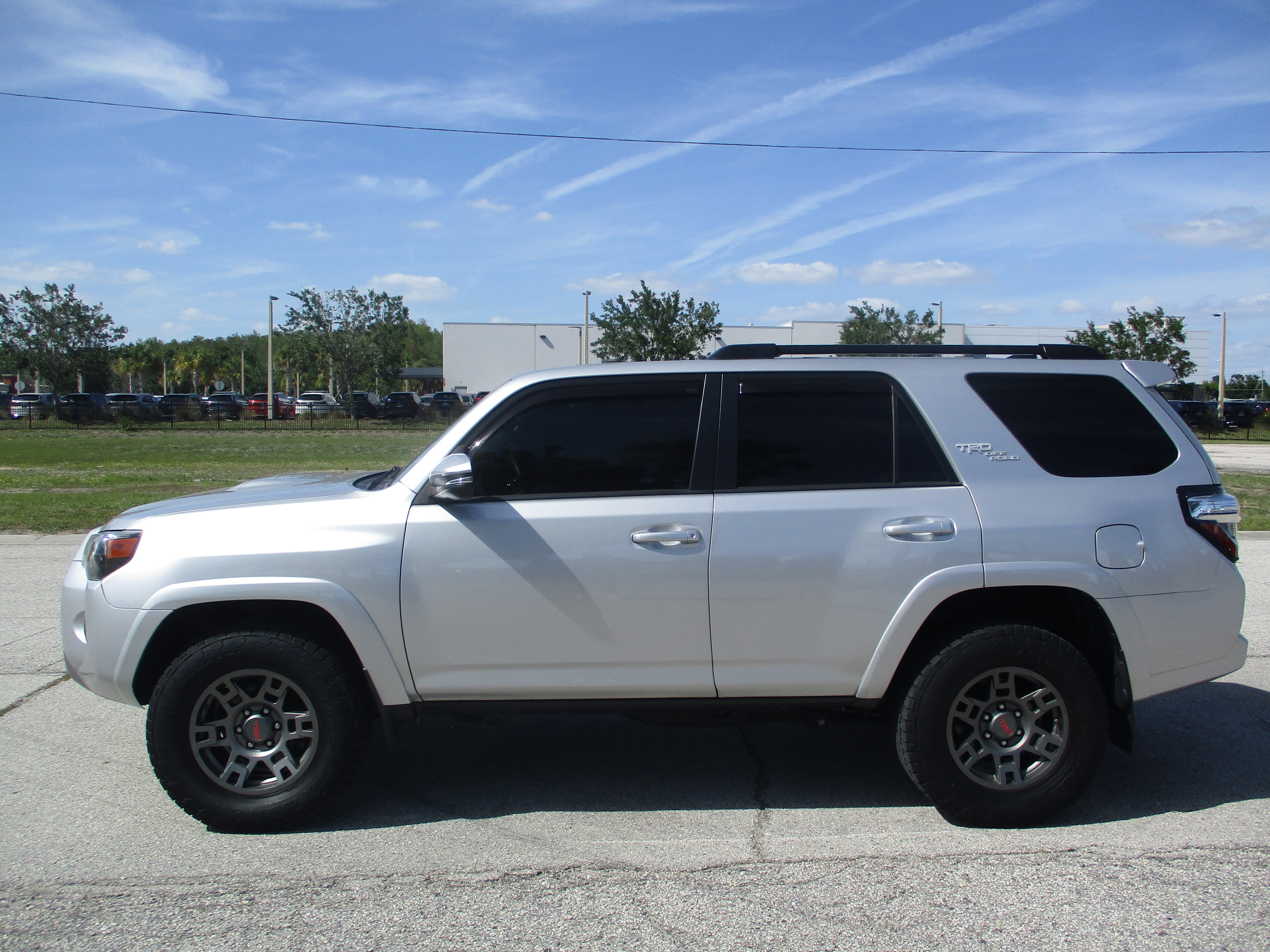 Used 2019 Toyota 4Runner TRD Off-Road Premium AWD/4WD image 2