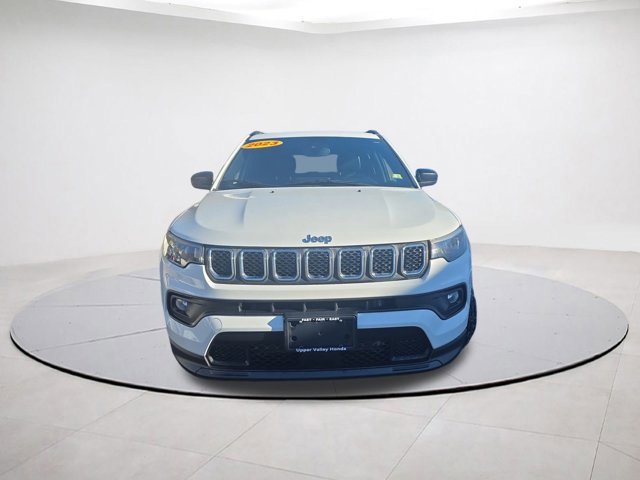 Used 2023 Jeep Compass Latitude w/ Sun and Sound Group image 2