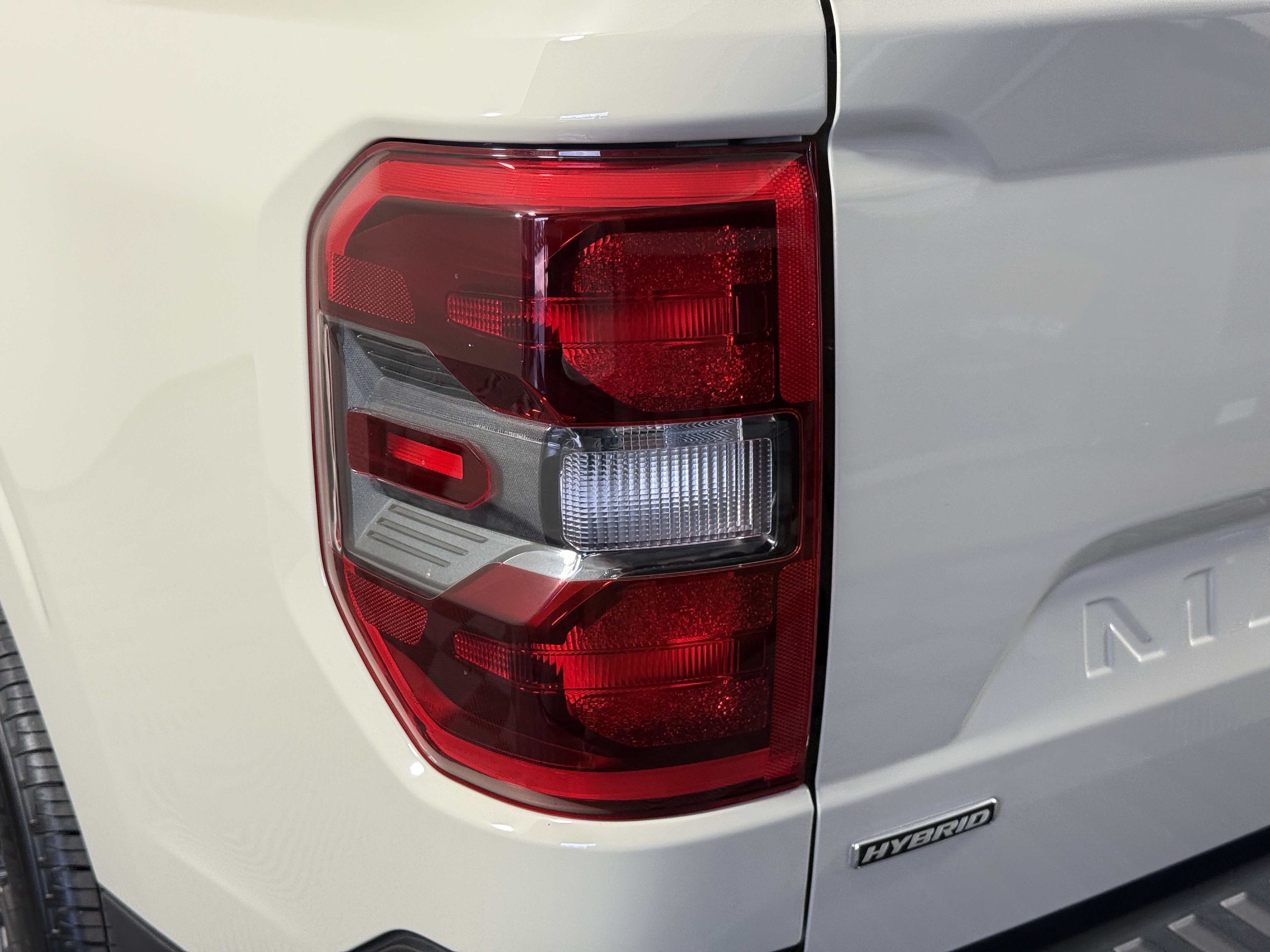 Certified 2024 Ford Maverick Lariat w/ Black Appearance Package FWD image 8