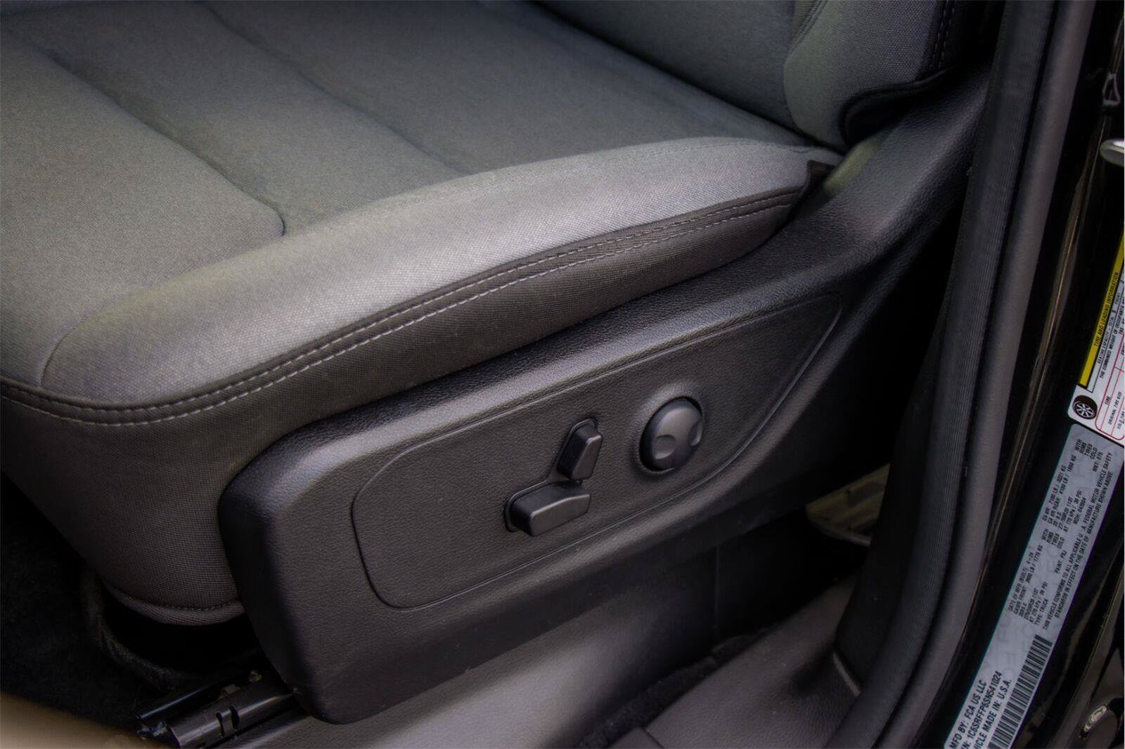 Used 2025 RAM 1500 Big Horn AWD/4WD image 8