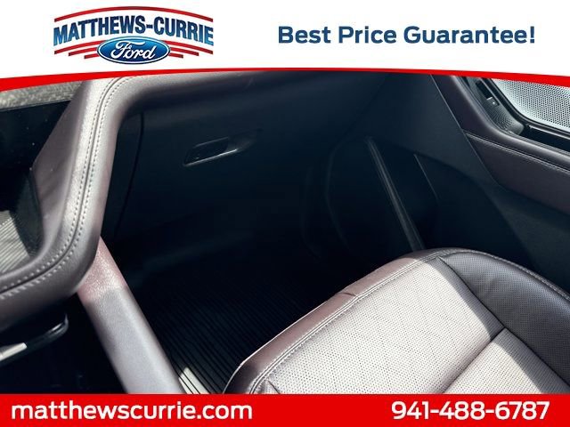 Certified 2025 Ford Explorer Platinum RWD image 26