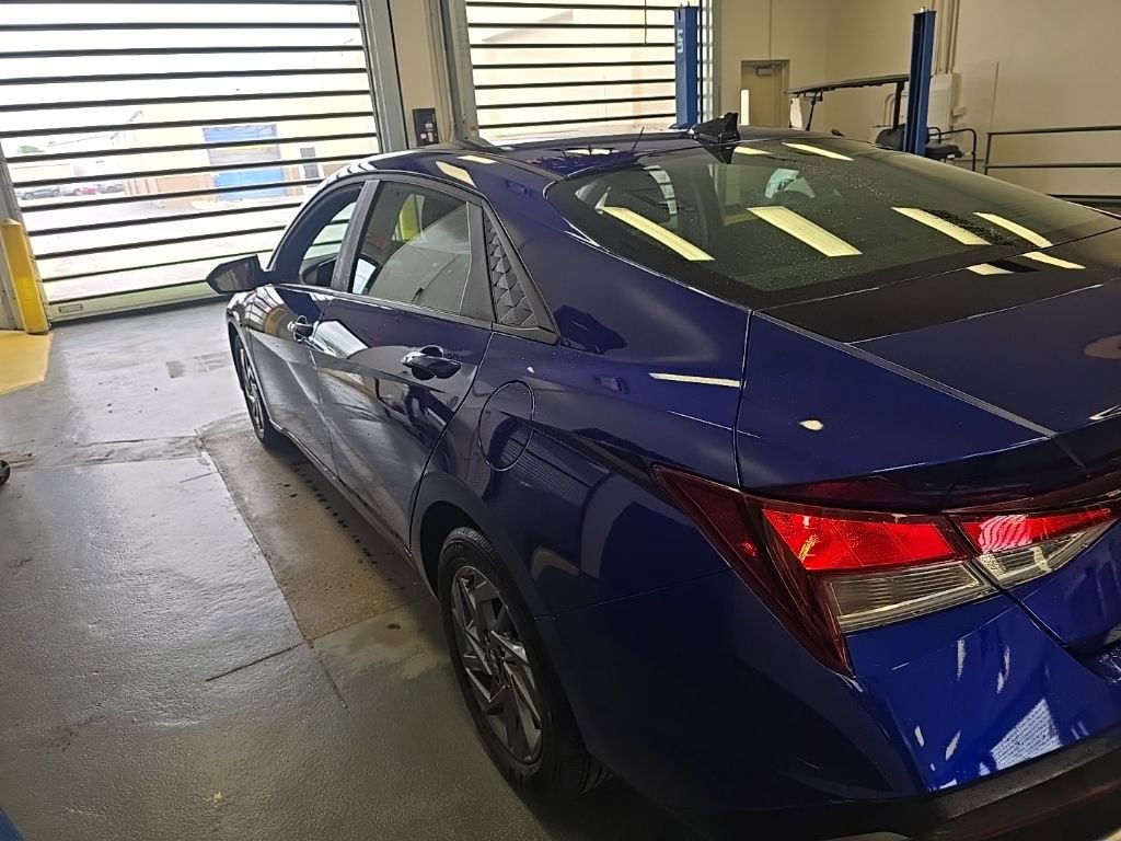 Used 2024 Hyundai Elantra SEL FWD image 6