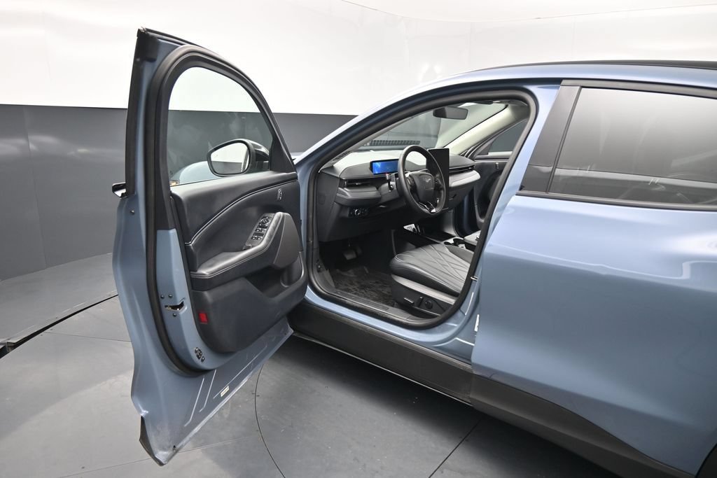 Certified 2024 Ford Mustang Mach-E Select RWD image 9