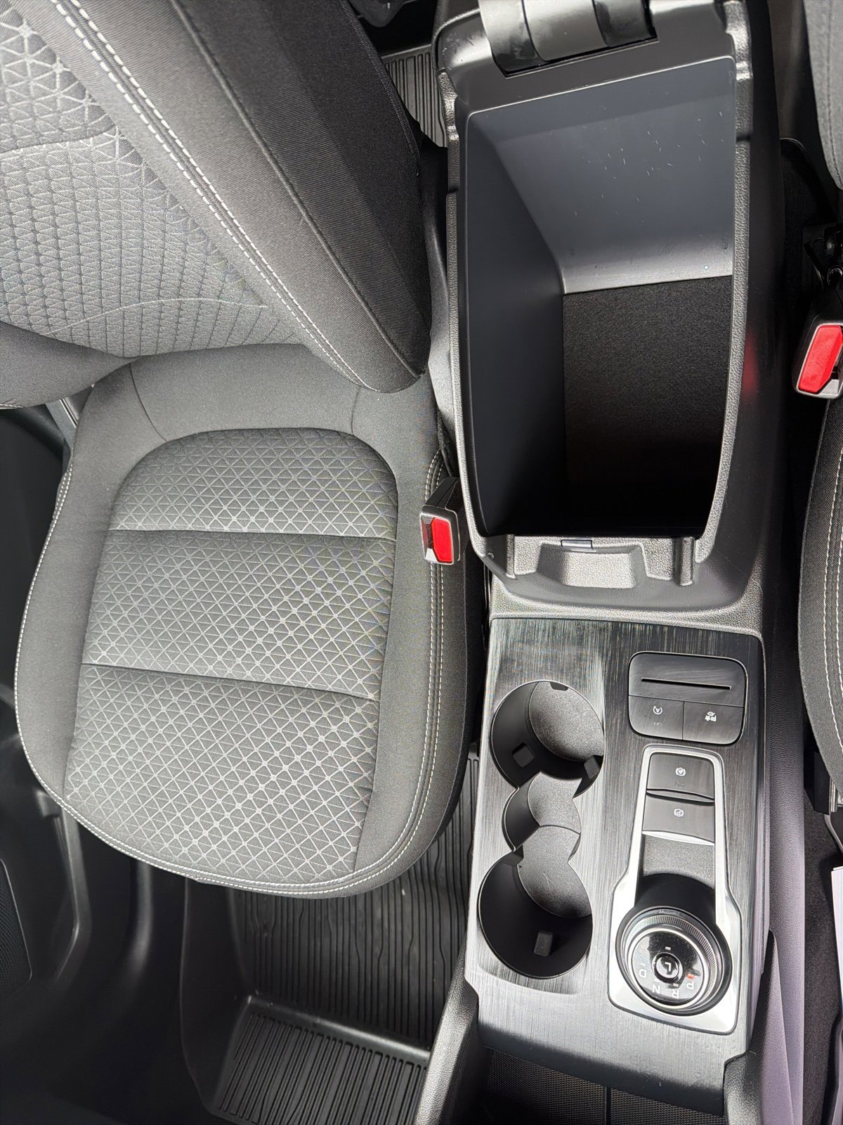 Certified 2025 Ford Escape Active w/ Cold Weather Package image 17