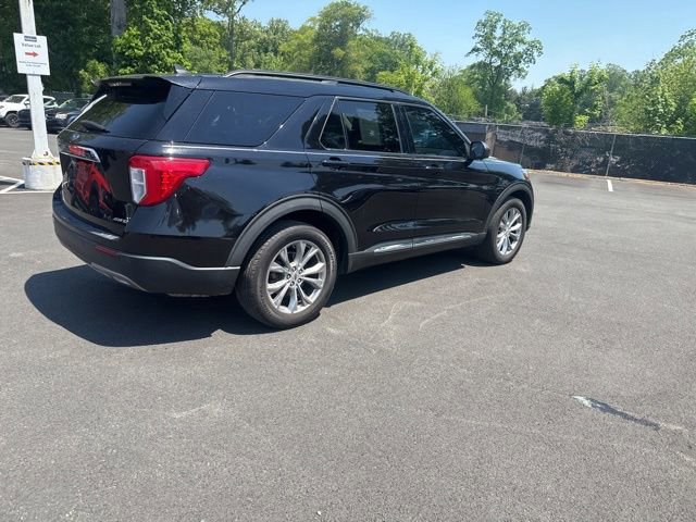 Certified 2021 Ford Explorer XLT w/ Equipment Group 202A AWD/4WD image 8