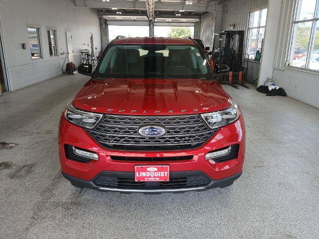 Certified 2023 Ford Explorer XLT w/ Equipment Group 202A image 8