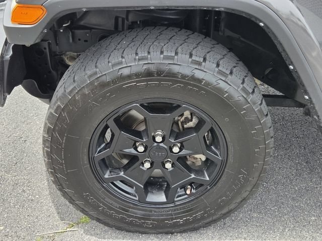 Used 2023 Jeep Gladiator Sport AWD/4WD image 16