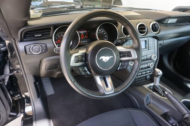 Certified 2021 Ford Mustang Coupe RWD image 9