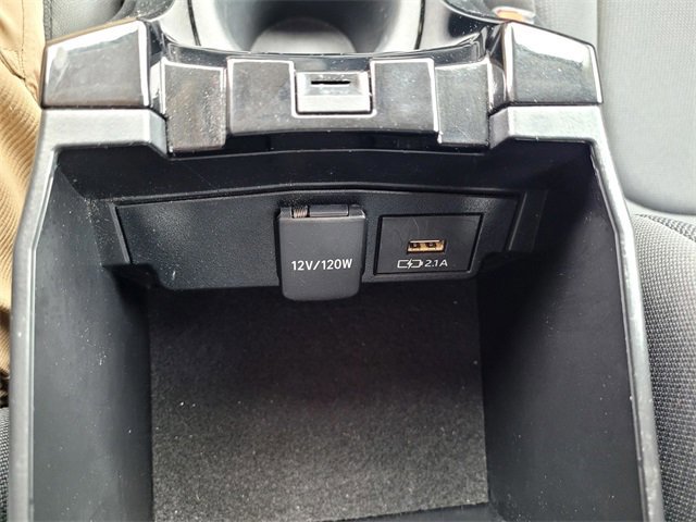 Used 2021 Toyota Corolla LE image 16