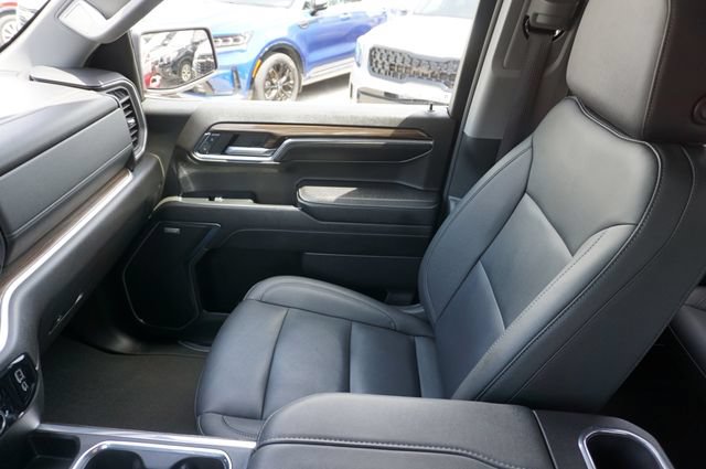 Used 2024 Chevrolet Silverado 1500 RST w/ Convenience Package II RWD image 36