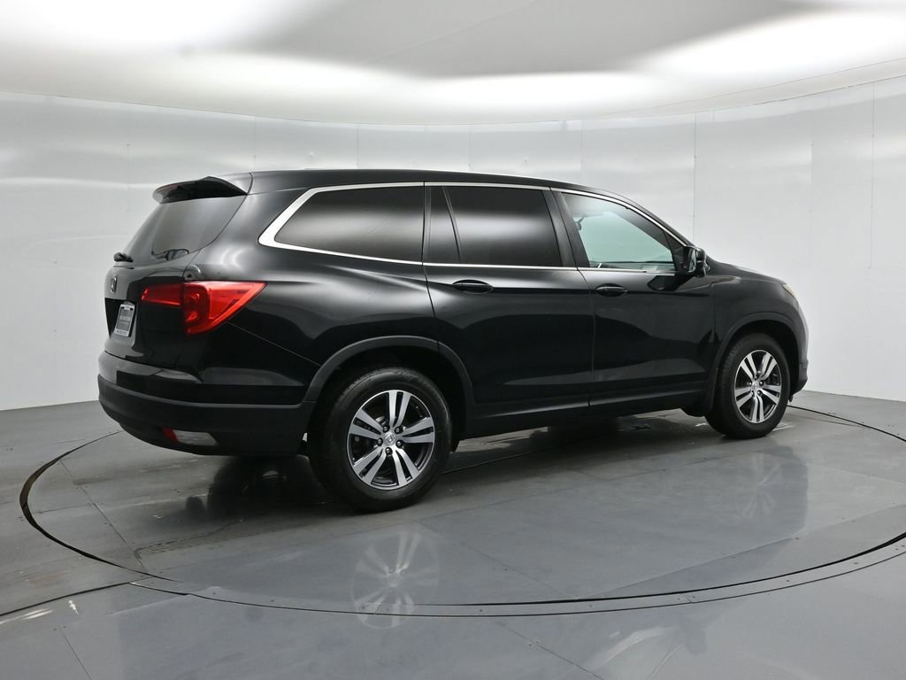Used 2017 Honda Pilot EX image 12