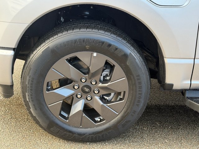 Certified 2024 Ford F150 Lightning XLT AWD/4WD image 16