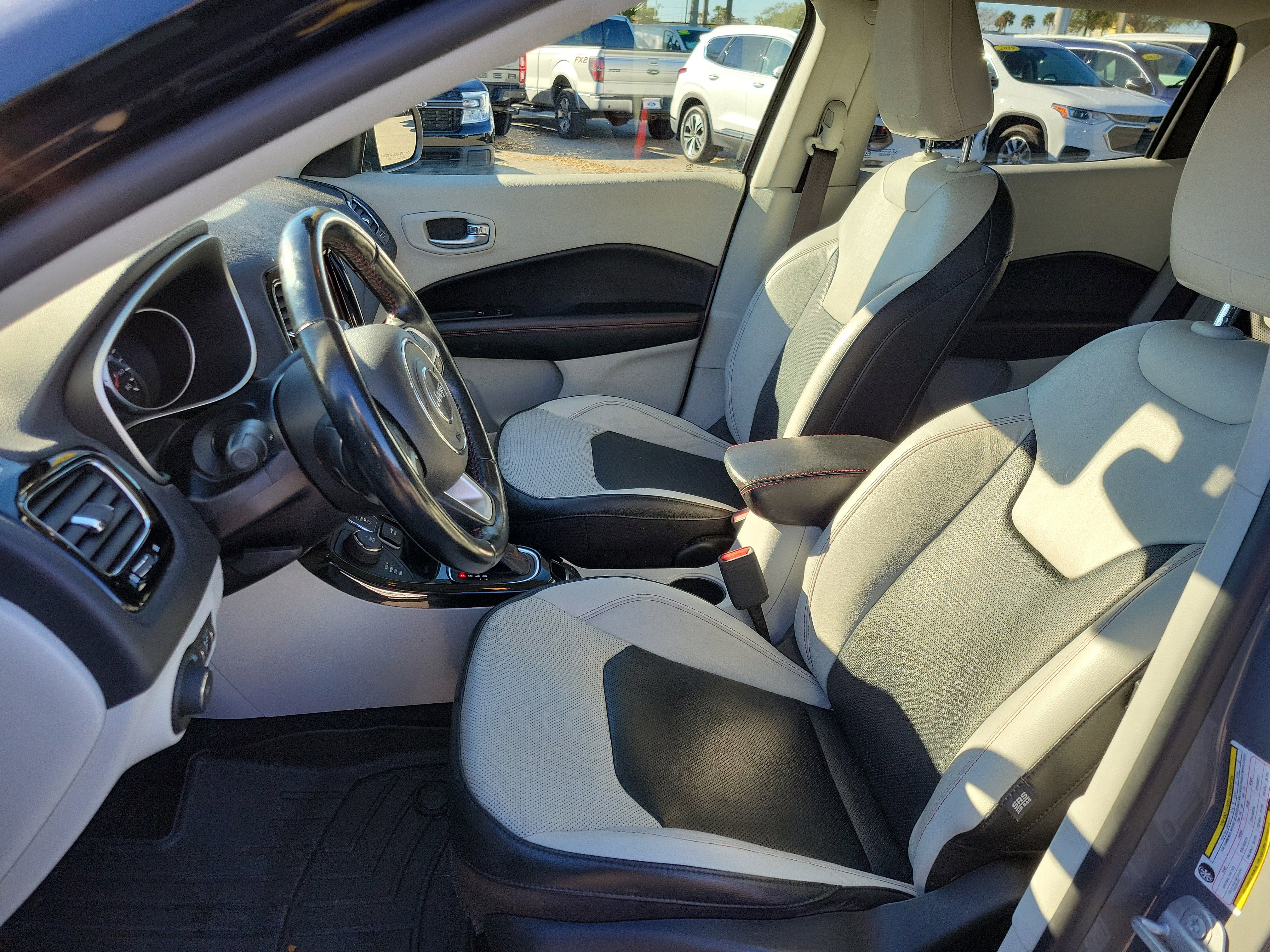 Used 2021 Jeep Compass Limited w/ Sun and Sound Group image 8