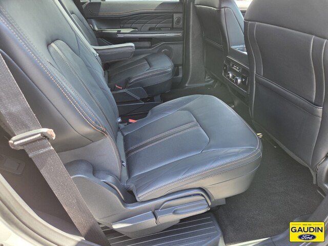 Certified 2023 Ford Expedition Platinum AWD/4WD image 16