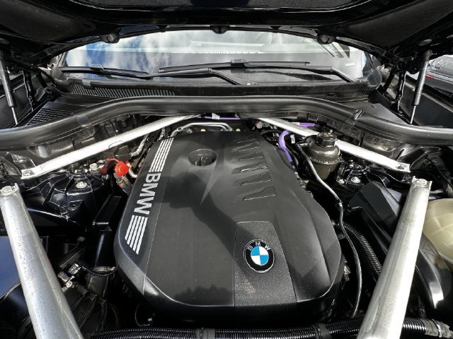 Used 2024 BMW X5 xDrive40i w/ M Sport Package AWD/4WD image 33