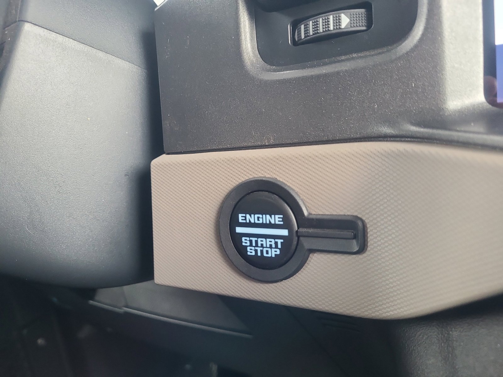 Certified 2024 Ford Bronco Wildtrak AWD/4WD image 30