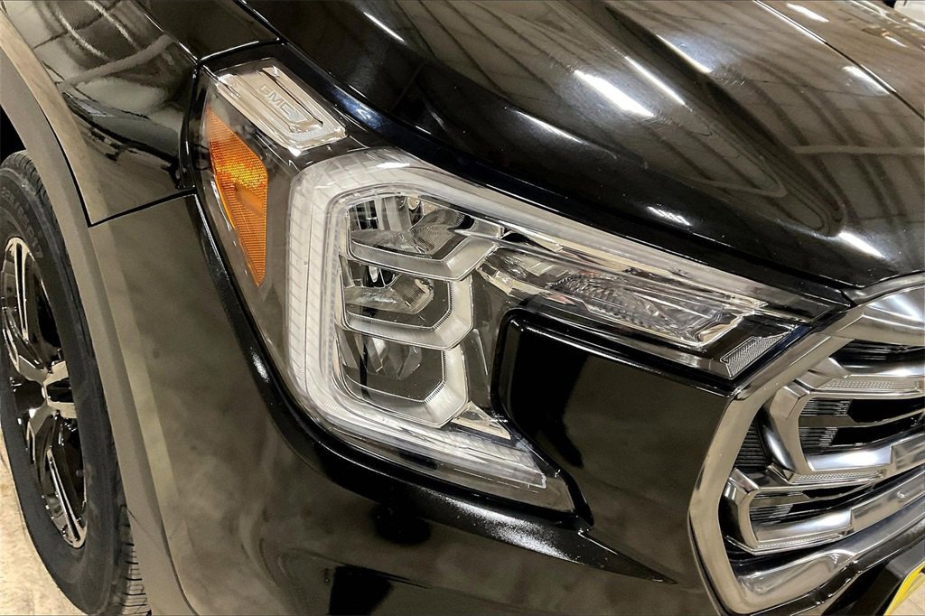 Used 2023 GMC Terrain AT4 image 26