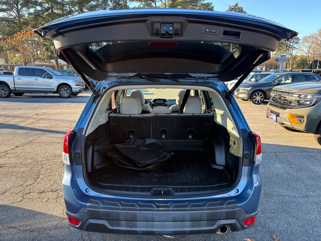 Used 2020 Subaru Forester Limited image 9