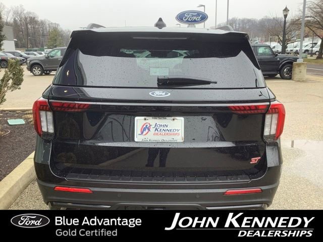 Certified 2025 Ford Explorer ST image 3