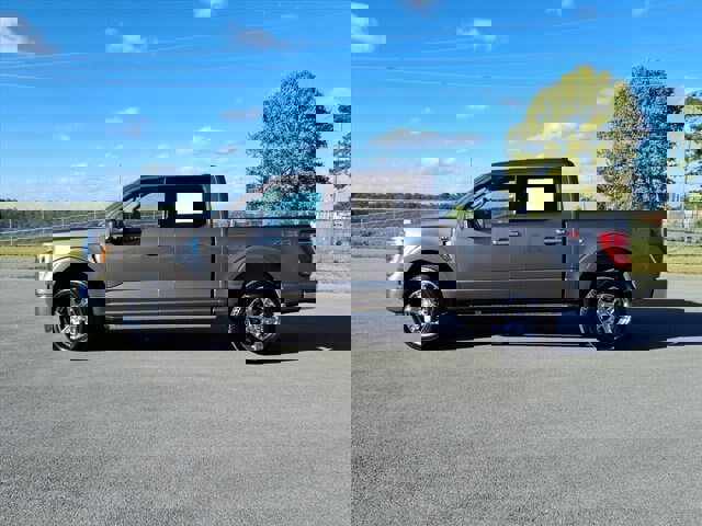 Certified 2023 Ford F150 XLT w/ Equipment Group 302A High image 3