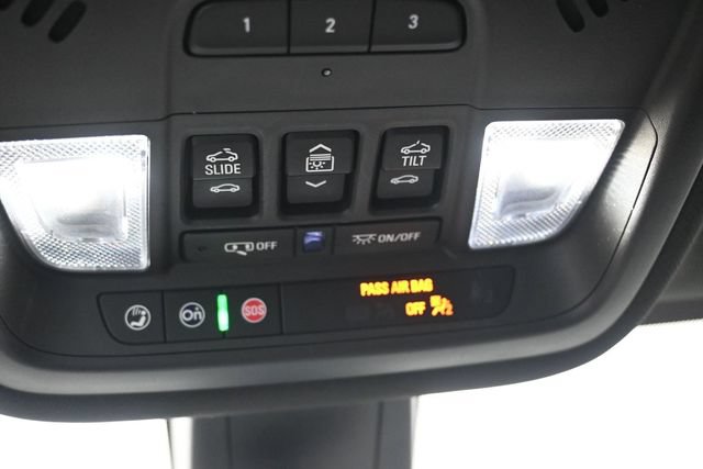 Used 2022 Chevrolet Traverse RS AWD/4WD image 15