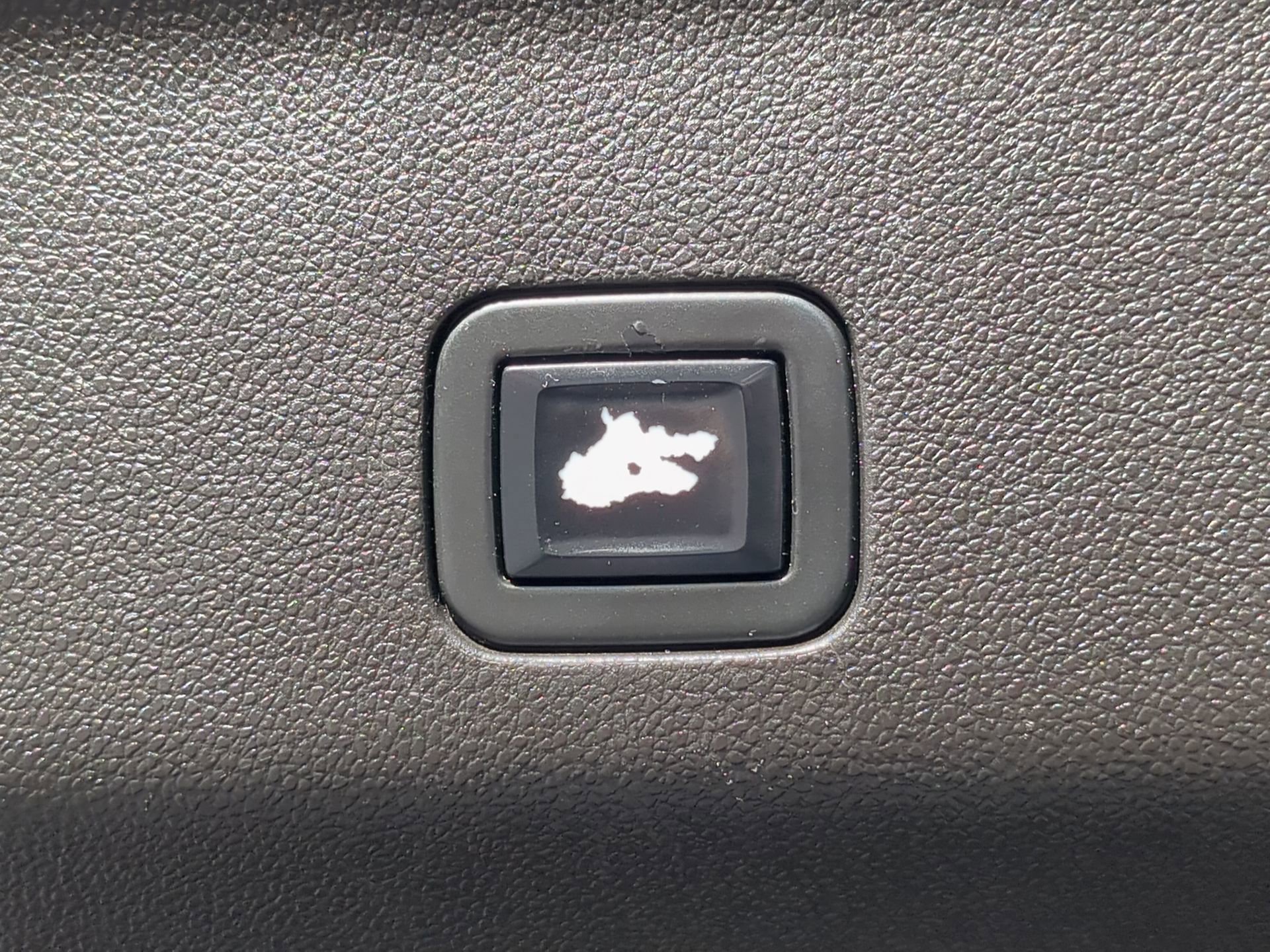 Used 2021 GMC Yukon XL AT4 w/ AT4 Premium Package image 39