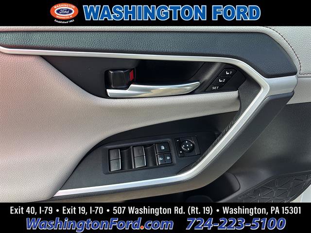 Used 2022 Toyota RAV4 Limited AWD/4WD image 14