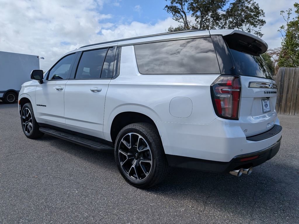 Used 2022 Chevrolet Suburban RST w/ Sport Performance Package image 4