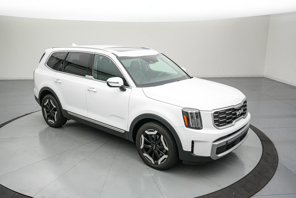 Used 2023 Kia Telluride S w/ S Sunroof Package AWD/4WD image 2